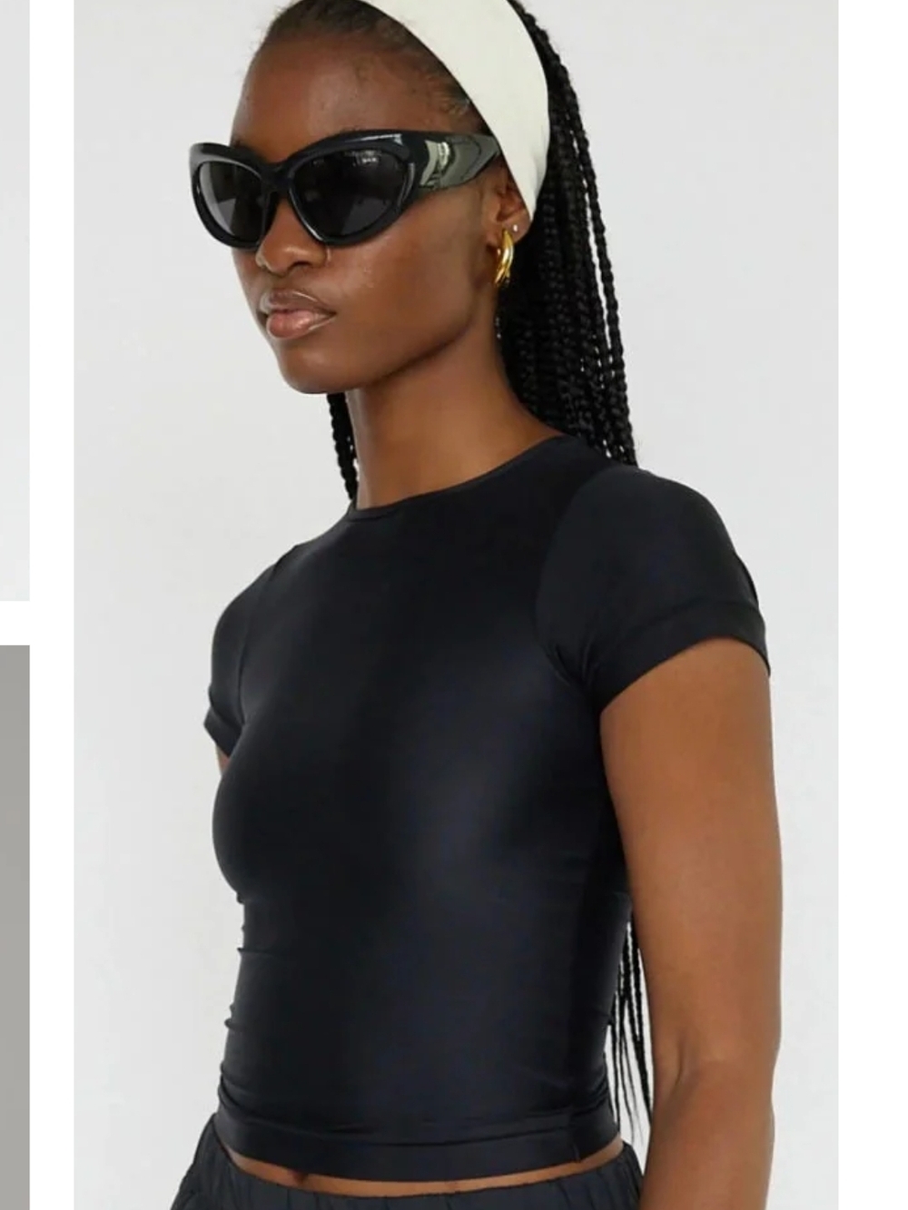 NWT UPF50 Black Fitted Short Sleeve Crewneck Top
